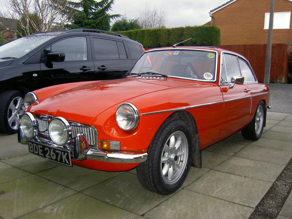 Recently purchased this MG. Lovely condition inside/outside/ underneath. A lucky find on Ebay !