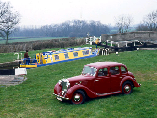 1951 YA Saloon